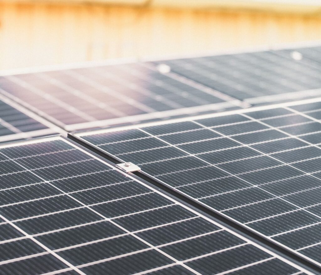 Éclairer votre maison, votre bien-être 12 Économie panneau solaire autoconsommation : 5 mythes qui vous coûtent l’argent