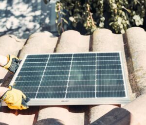 Éco-PTZ panneaux solaires : prêt à taux zéro photovoltaïque