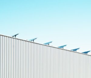 Réduire sa facture d’électricité avec des panneaux solaires : le guide complet