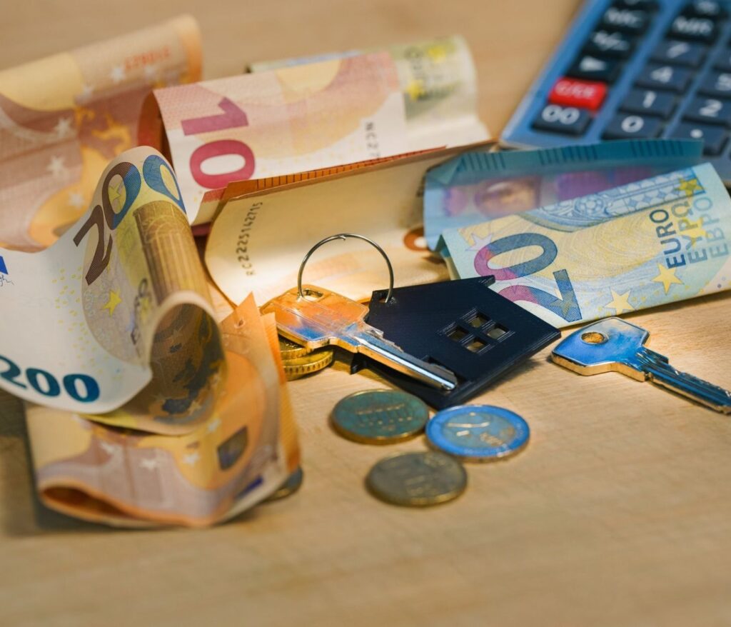 Isolation combles : 7 aides financières à connaître 1 Isolation combles : 7 aides financières à connaître